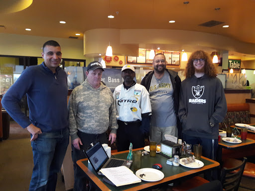 Italian Restaurant «Round Table Pizza - South Tacoma», reviews and photos, 7921 S Hosmer St, Tacoma, WA 98408, USA