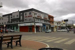 HOTEL CENTRAL hospedagem com conforto e qualidade telefone image