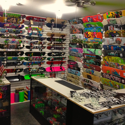 Skateboard Shop «BIGFOOT BIKE AND SKATE», reviews and photos, 350 E Ward St, Milwaukee, WI 53207, USA