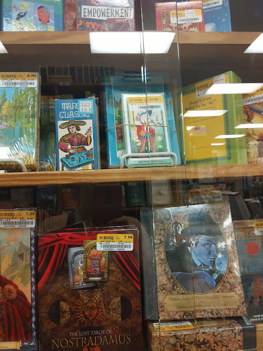 Book Store «Half Price Books», reviews and photos, 2025 S Hurstbourne Pkwy, Louisville, KY 40220, USA