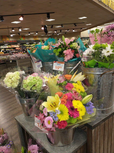 Shopping Mall «Maxwell Village Shopping Center», reviews and photos, 19245 California 12, Sonoma, CA 95476, USA