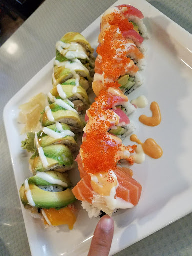 Shopping Mall «East Lake Village Shopping Center», reviews and photos, 936 E Lake Ave, Watsonville, CA 95076, USA