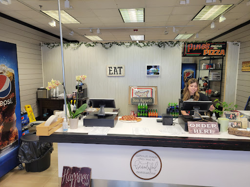 Outlet Mall «Tanger Outlet Williamsburg», reviews and photos, 150 Tanger Dr, Williamsburg, IA 52361, USA