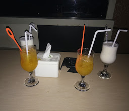 Lyrics Pelita photo