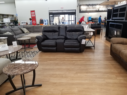  «Big Lots», reviews and photos, 15177 Pearl Rd, Strongsville, OH 44136, USA