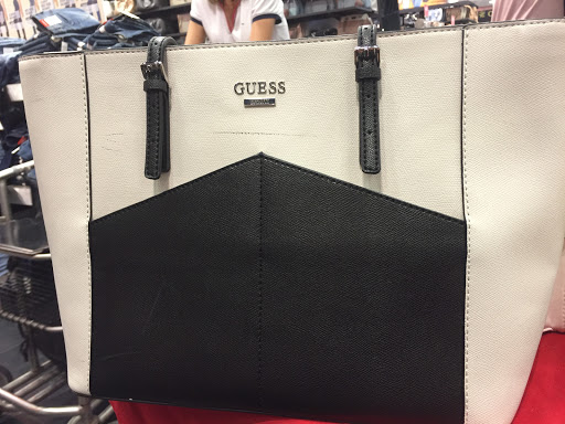 GUESS Factory Miami