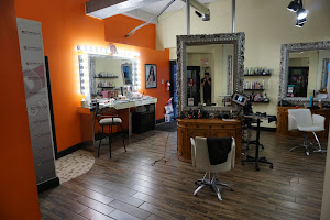 Salon Dion of Marysville