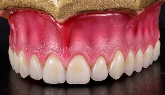 Clínica Dental Ishi Perfect - Dentista