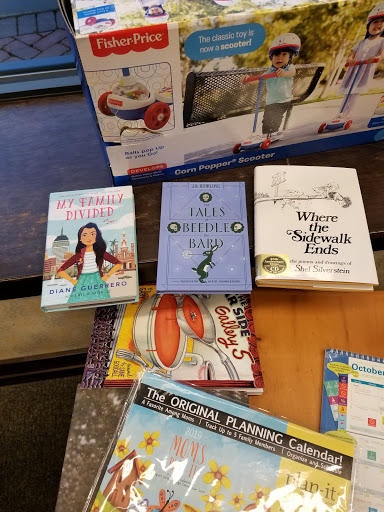 Book Store «Barnes & Noble», reviews and photos, 4610 Merchants Park Cir, Collierville, TN 38017, USA