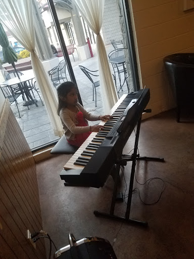 Cafe «B2 Cafe», reviews and photos, 2804 E Battlefield Rd, Springfield, MO 65804, USA