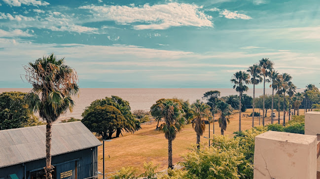 https://www.viajerohostels.com/es/destinos-uruguay/colonia-posada/