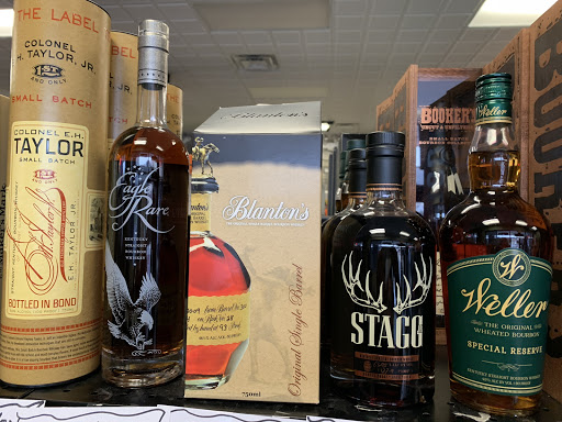 Liquor Store «A A Liquor & Tobacco», reviews and photos, 1412 Gloria Terrell Dr, Highland Heights, KY 41076, USA