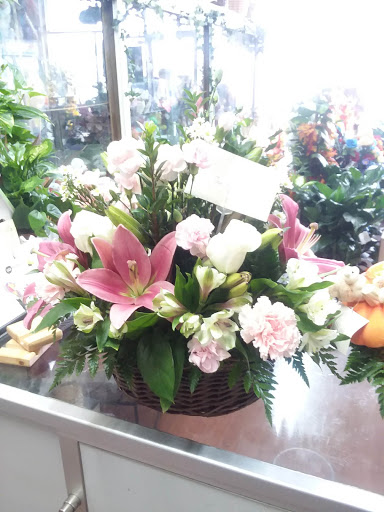 Florist «Send Your Love Flowers & Balloons», reviews and photos, 1417 SW Military Dr, San Antonio, TX 78221, USA