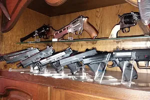 Guns Shop, Récréation image