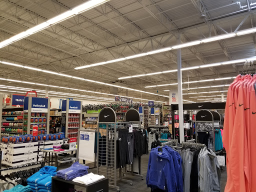 Sporting Goods Store «Academy Sports + Outdoors», reviews and photos, 130 S Hampton Pl, Clarksville, TN 37040, USA