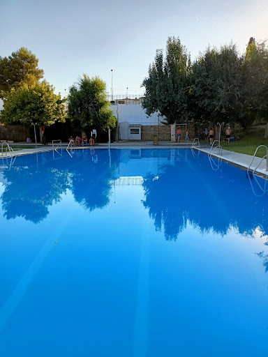 Municipal Piscina Almedinilla en Almedinilla, Córdoba