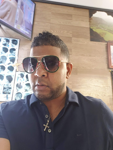 Barber Shop «Luis Barber Shop», reviews and photos, 266 Jamaica Ave, Brooklyn, NY 11207, USA