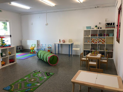 CEI Las Olas (Centro de Educación infantil) C. Autonomía de Aragón, 11, 50720 Cartuja Baja, Zaragoza, España