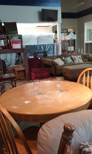 Thrift Store «St. Vincent de Paul», reviews and photos, 575 Rainier Ave N, Renton, WA 98057, USA