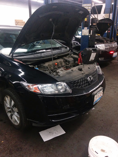 Auto Parts Store «Pep Boys Auto Parts & Service», reviews and photos, 5220 Touhy Ave, Skokie, IL 60077, USA