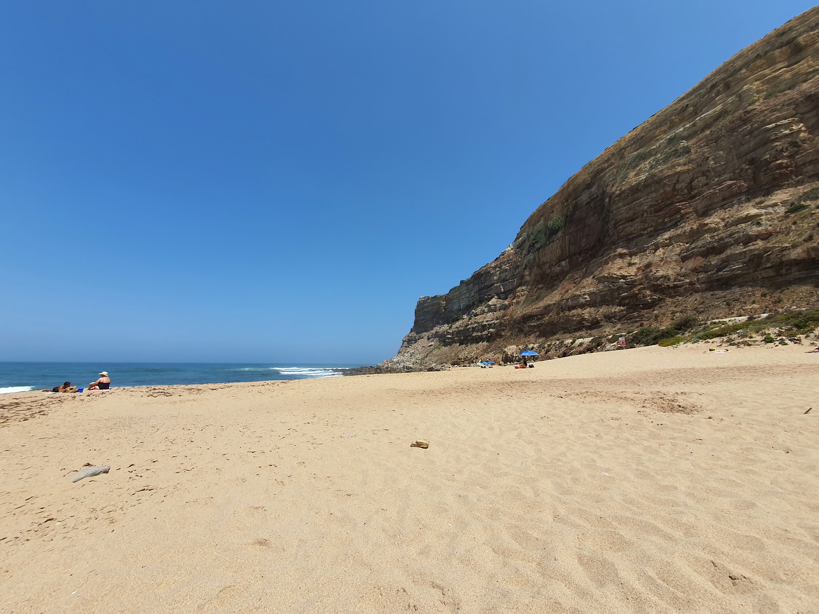 Fotografie cu Praia da Calada zonele de facilități