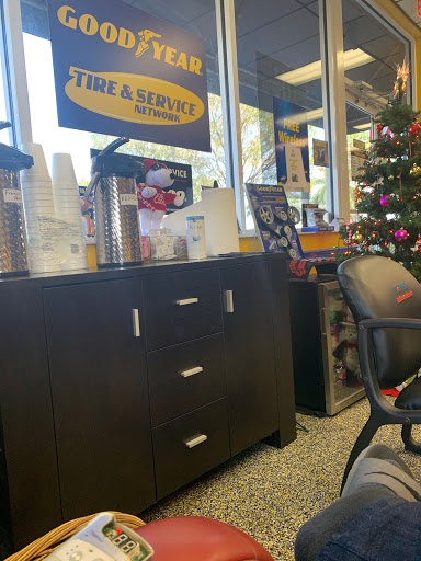 Tire Shop «KOVAC AUTO», reviews and photos, 2770 Davie Rd, Davie, FL 33314, USA