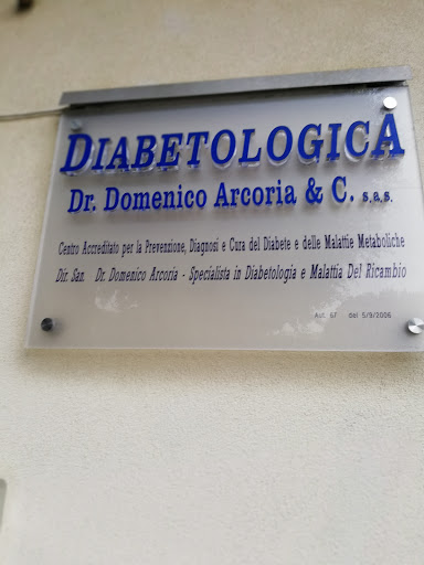 Diabetologica Del Dr. Domenico Arcoria E C. S.A.S.