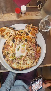 Pizza du Restaurant Le Picotin à Murol - n°17