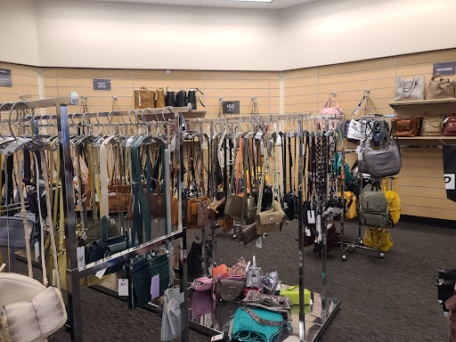 Department Store «Nordstrom Rack Burbank Empire Center», reviews and photos, 1601 N Victory Pl, Burbank, CA 91502, USA