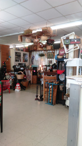 Antique Store «Big Stick Long Bow Mall», reviews and photos, 1145 E 1st St, DeRidder, LA 70634, USA