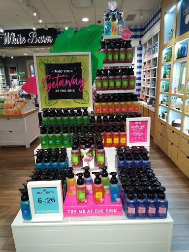Beauty Supply Store «Bath & Body Works», reviews and photos, 34986 Midway Outlet Dr, Rehoboth Beach, DE 19971, USA