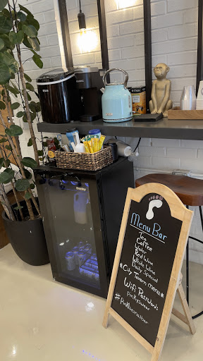 Nail Salon «Pink Toes Nail Bar & Spa», reviews and photos, 111 S Field St, Dallas, TX 75202, USA