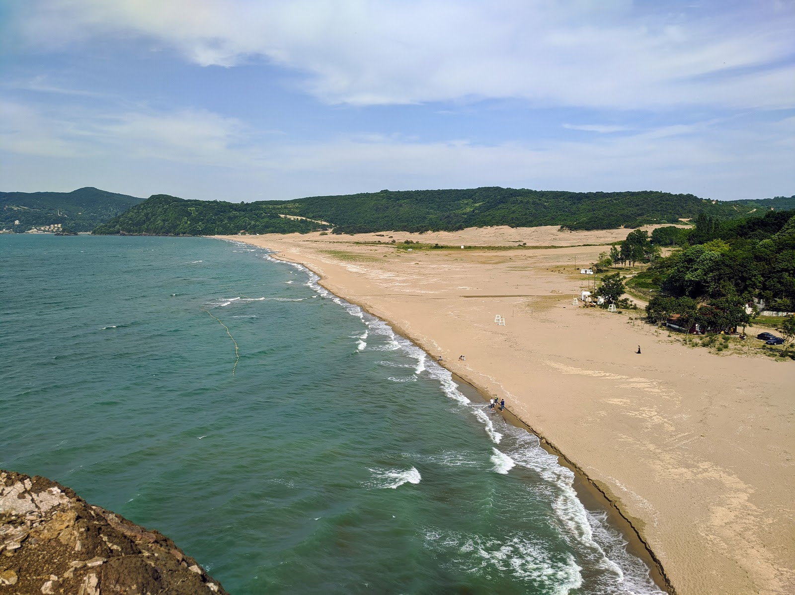 Foto av Hatipler Plaji med lång rak strand