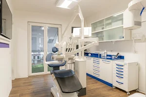 Studio Dentistico Dr. Antonio Miceli | Dental Center San Giovanni - Milazzo image