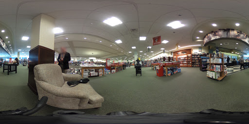 Book Store «Barnes & Noble», reviews and photos, 100 Greyrock Pl, Stamford, CT 06901, USA