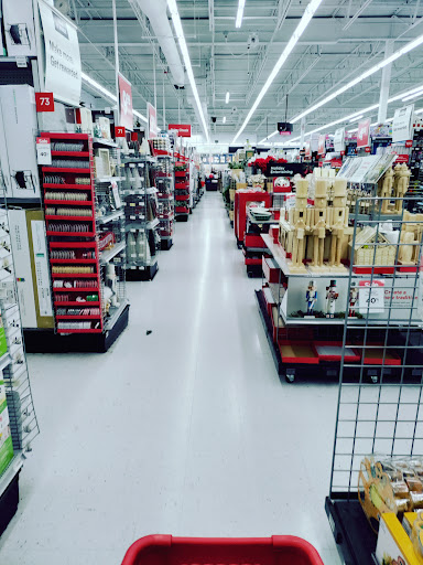 Shopping Mall «HarMar Mall», reviews and photos, 2100 Snelling Ave N, Roseville, MN 55113, USA