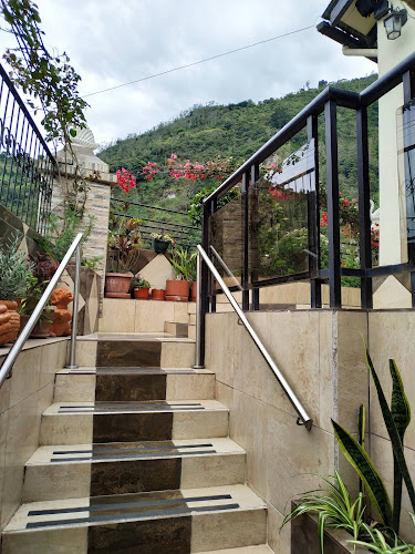 Opiniones de Villa Gertrudis en Baños de Agua Santa - Restaurante