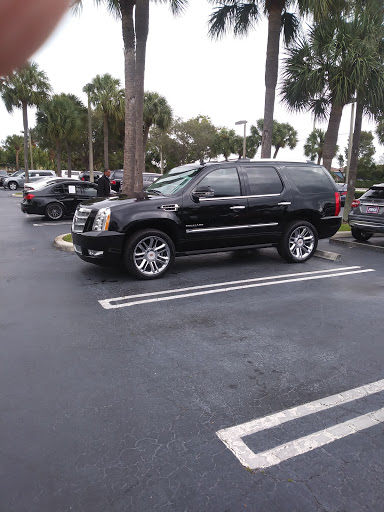 Cadillac Dealer «AutoNation Cadillac West Palm Beach», reviews and photos, 2101 45th St, West Palm Beach, FL 33407, USA