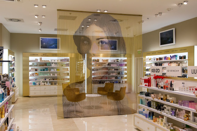 FAnn - Parfumerie a prodejna kosmetiky Galerie Šantovka Olomouc - Prodejna kosmetiky