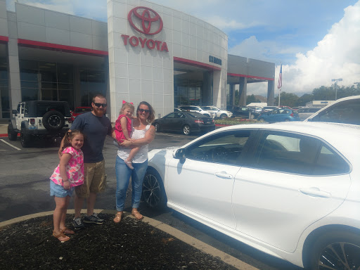 Ford Dealer «Oxmoor Auto Group», reviews and photos, 8001 Shelbyville Rd, Louisville, KY 40222, USA