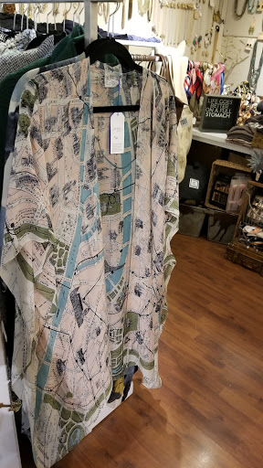 Jewelry Store «Knock Knock Boutique», reviews and photos, 110 W Chocolate Ave, Hershey, PA 17033, USA