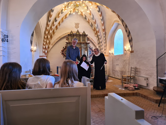 Anmeldelser af Balle Kirke i Silkeborg - Kirke