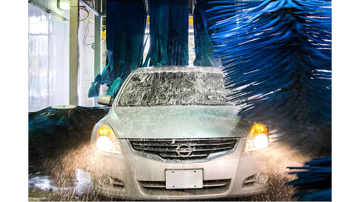 Scrub-A-Dub Car Wash en West Bend