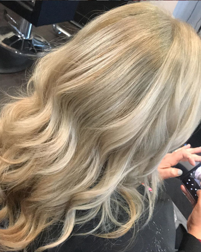 Hair Salon «The Colour Bar Salon in Sacramento», reviews and photos, 5539 H St #70, Sacramento, CA 95819, USA