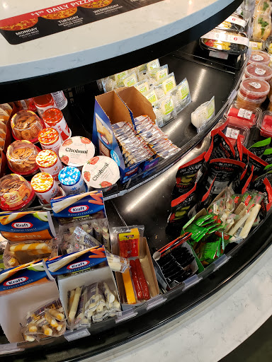 Convenience Store «Kum & Go», reviews and photos, 1605 E Kearney St, Springfield, MO 65803, USA