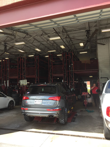 Tire Shop «Discount Tire Store - Greenville, SC», reviews and photos, 1408 Woodruff Rd, Greenville, SC 29607, USA