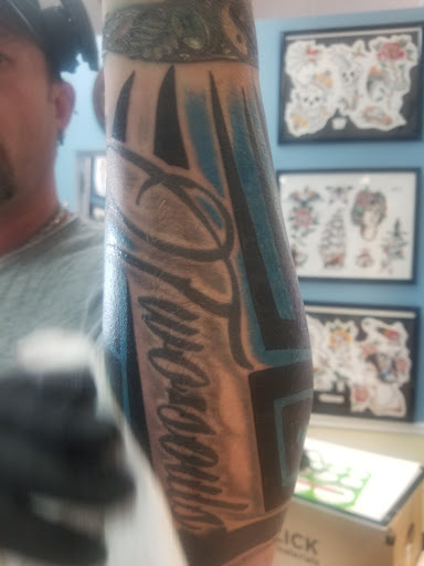 Tattoo Shop «Mr. Blue Sky Tattoo», reviews and photos, 6690 E Black Horse Pike #11, Egg Harbor Township, NJ 08234, USA