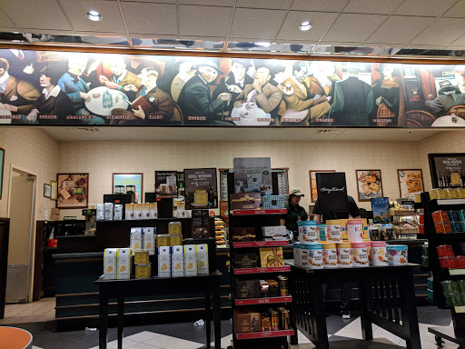 Book Store «Barnes & Noble», reviews and photos, 152 Miracle Mile, Coral Gables, FL 33134, USA