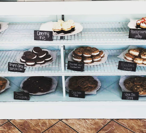 Bakery «The Cake Shop», reviews and photos, 218 W Stephenson Ave, Harrison, AR 72601, USA