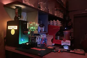 Cafe bar Elephant image